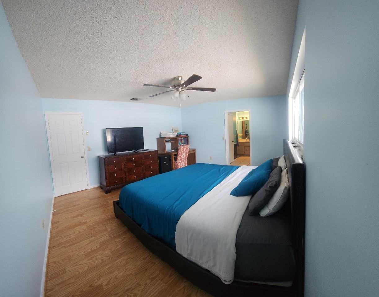 1873 Brookside St Ne #NA - Photo 6 of 17