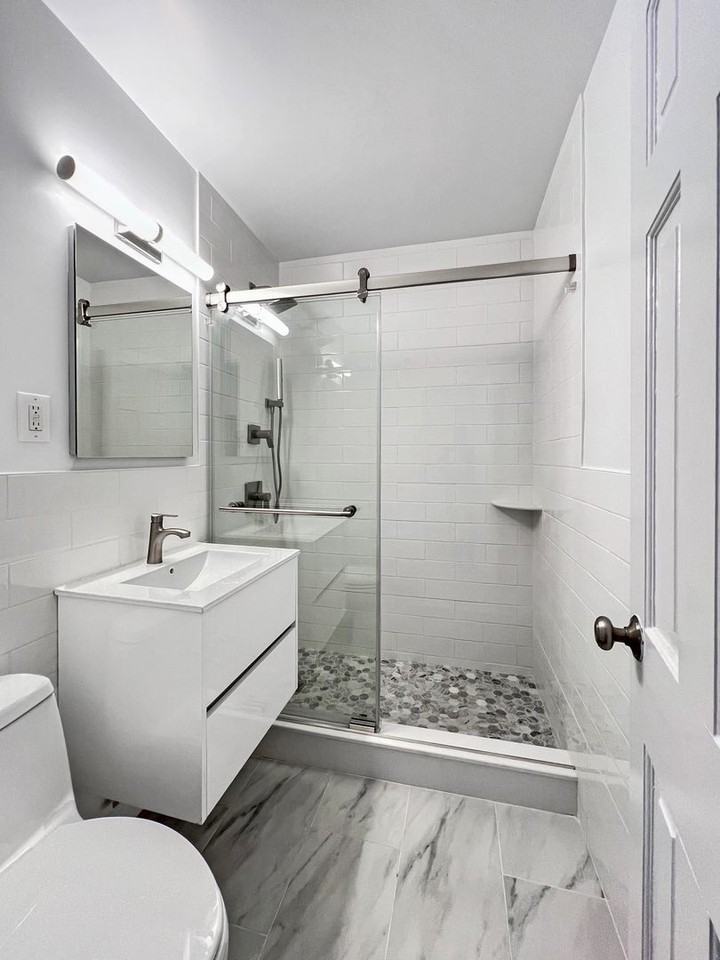 Gramercy Green - Photo 3 of 36