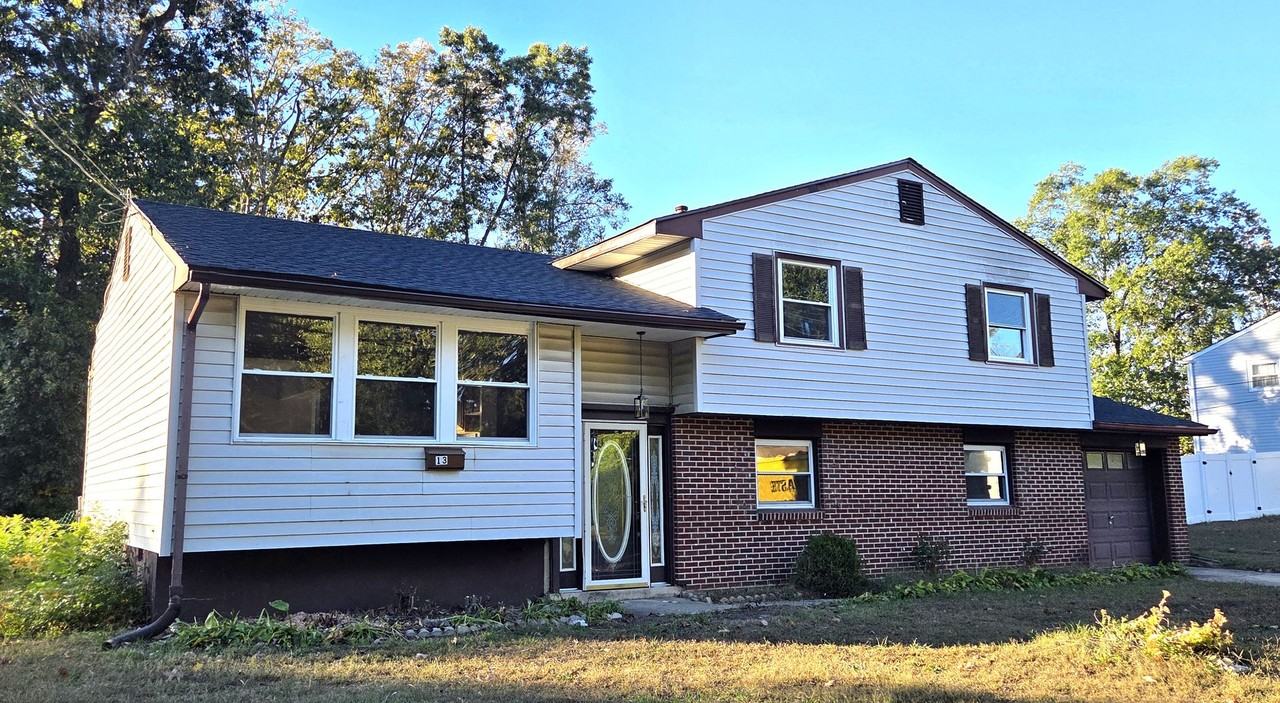 13 Cornell Road - Photo 3 of 42