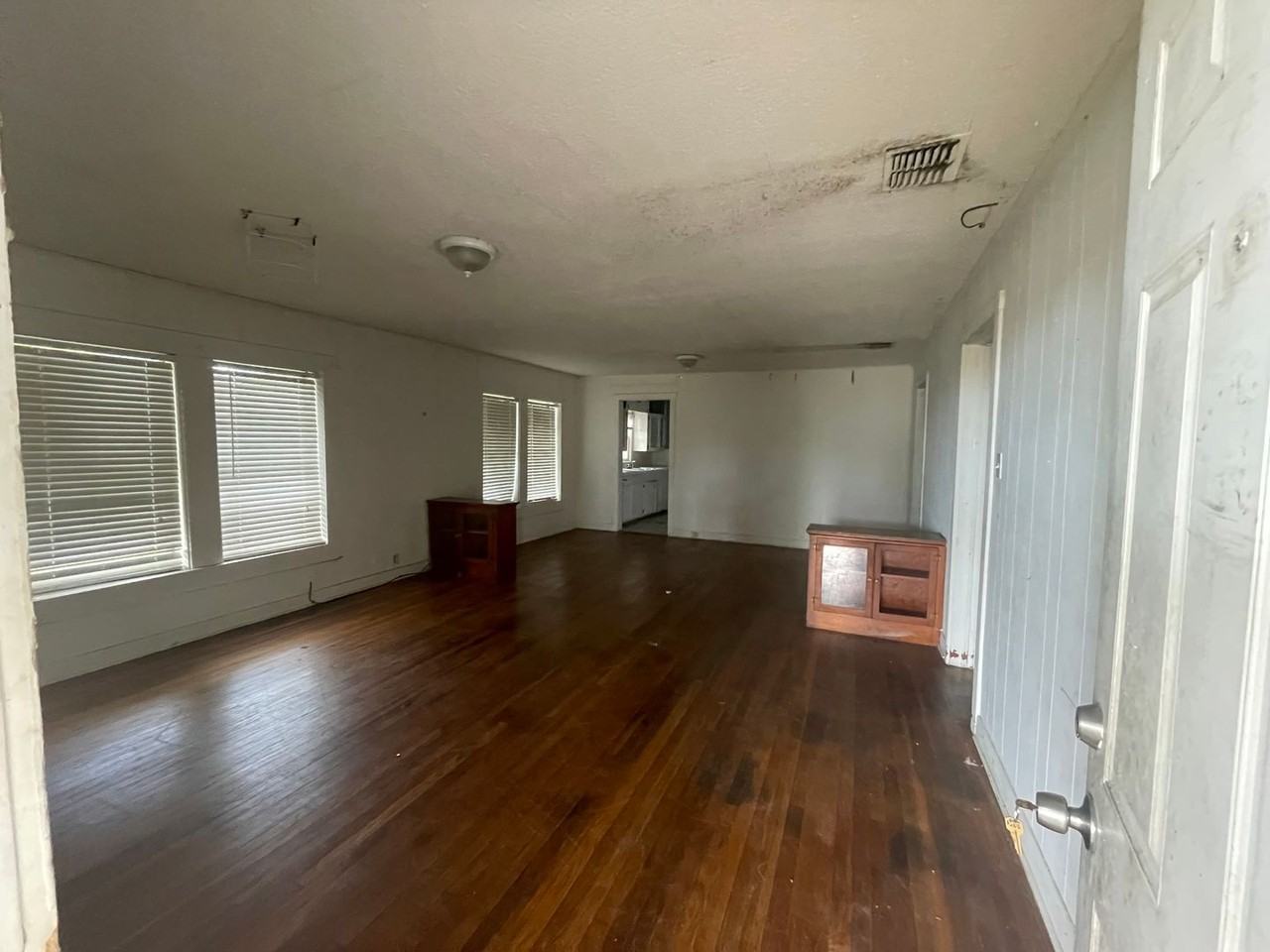 2022 Craig St - Photo 2 of 13