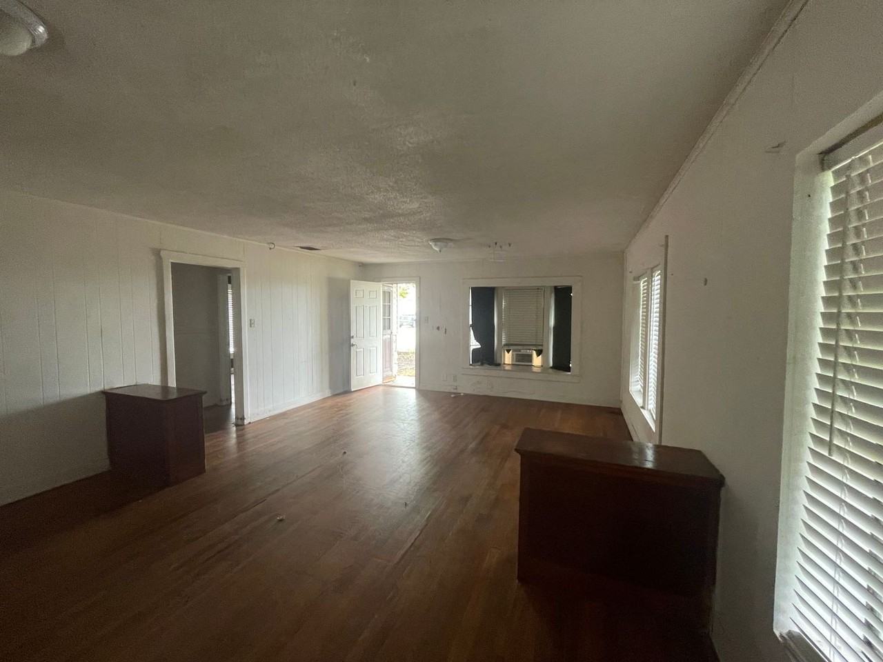 2022 Craig St - Photo 3 of 13