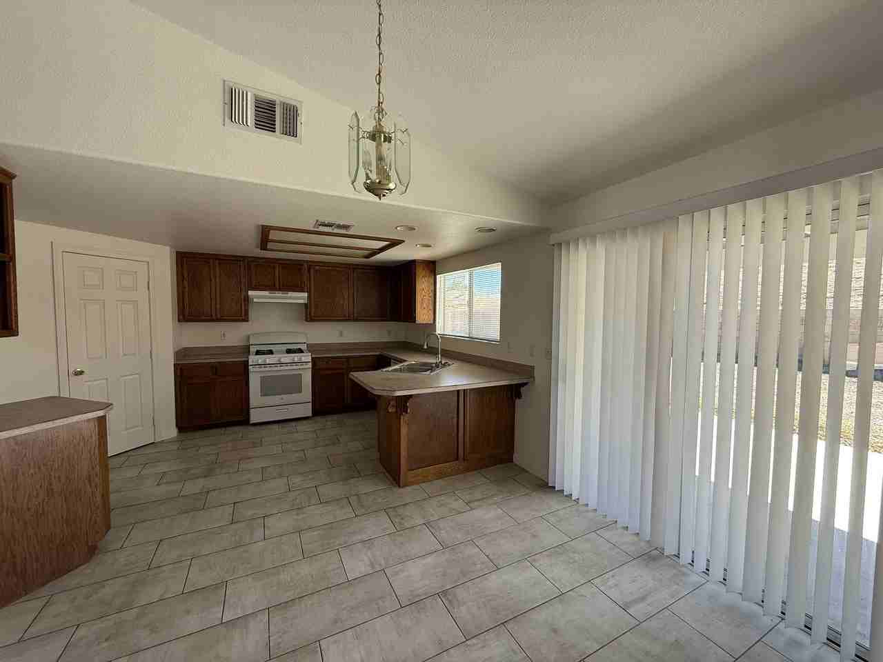 57073 Juarez Dr - Photo 5 of 17