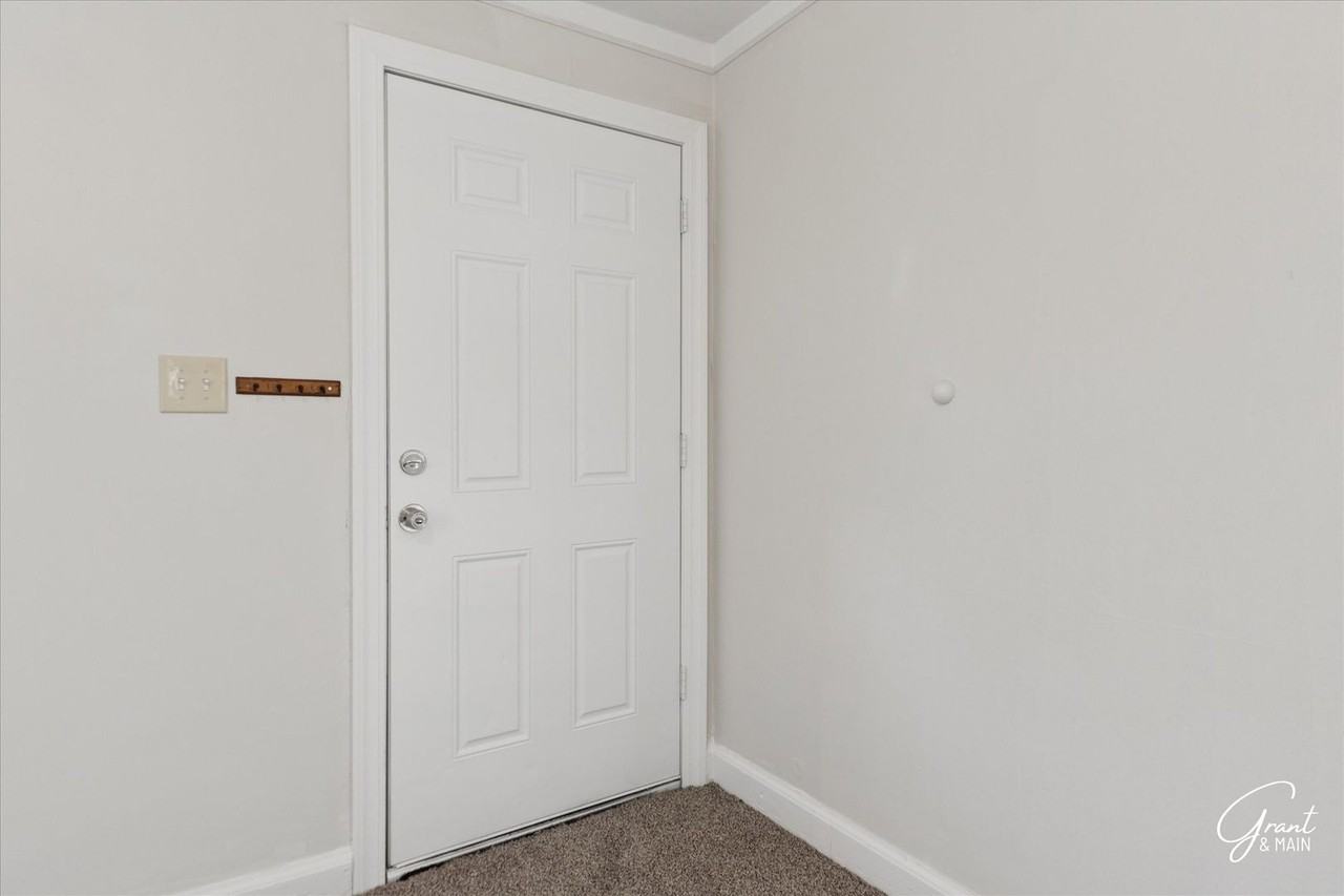 22217 Lange St - Photo 3 of 17