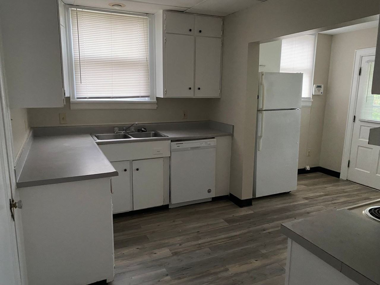 20 E Stanton Ave - Photo 6 of 22