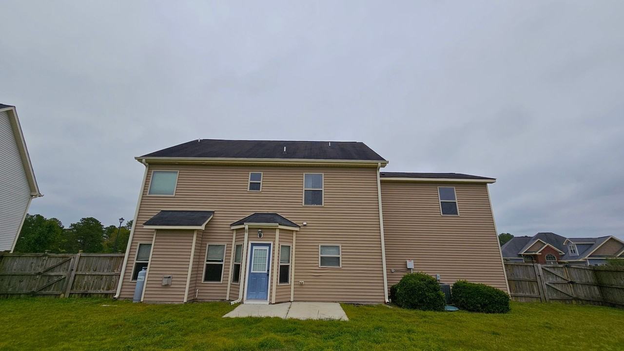302 Sw Plantation Dr - Photo 2 of 30