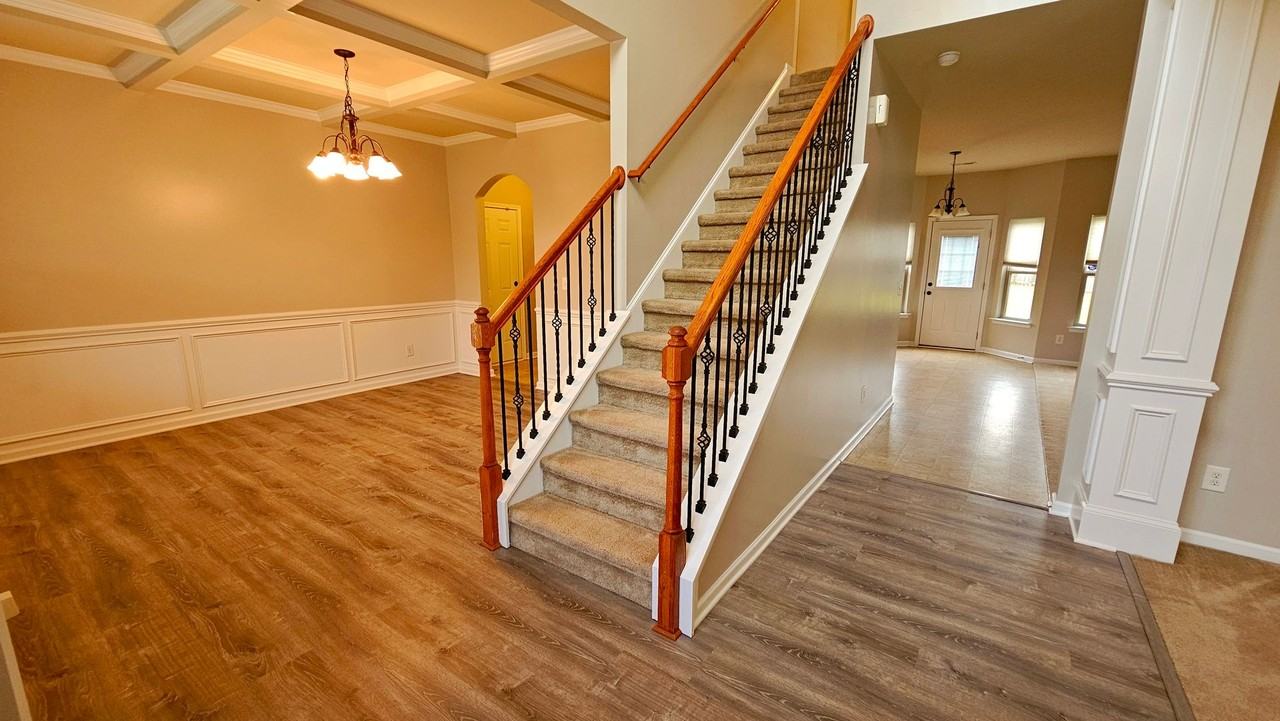 302 Sw Plantation Dr - Photo 3 of 30
