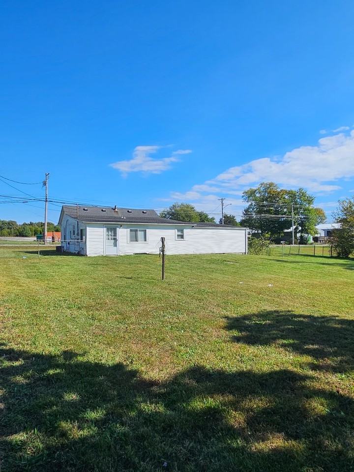 4165 S Wilson Rd - Photo 3 of 21