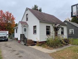 featured image of 1019 3rd Ave Ne