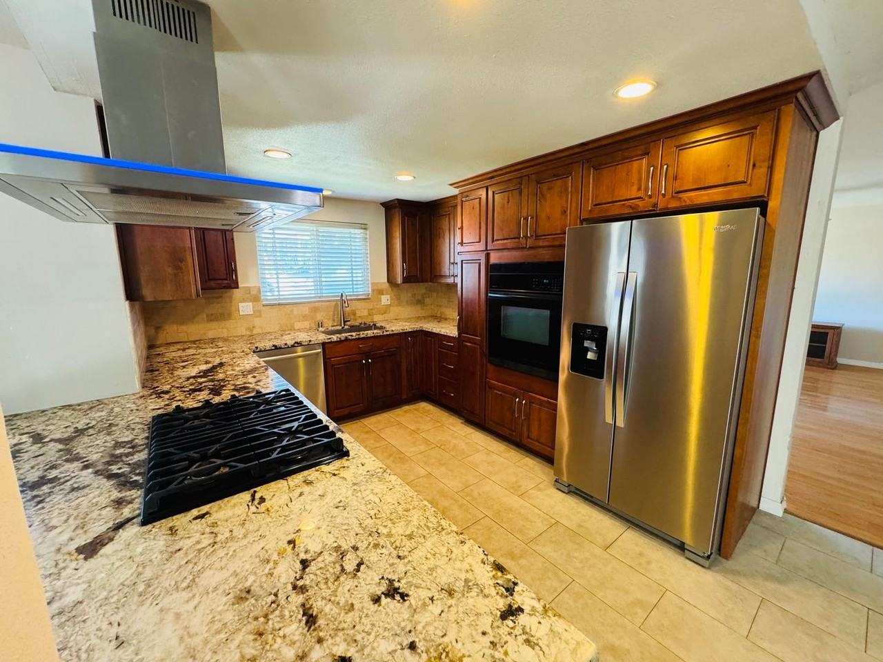 91 S Dewey Ave - Photo 5 of 13