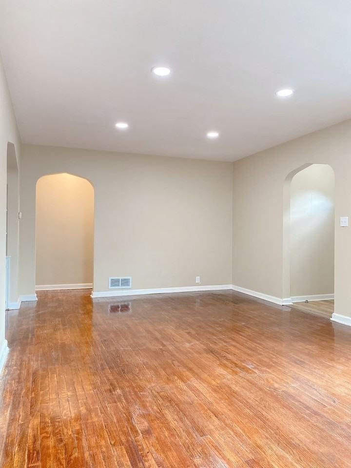 309 Perrin Place - Photo 5 of 50