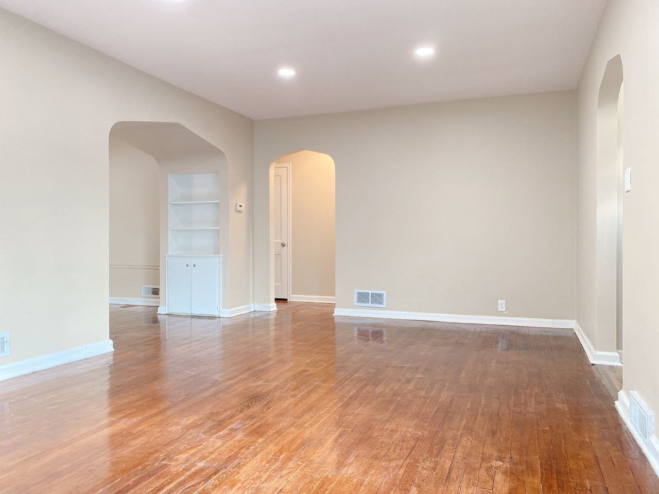 309 Perrin Place - Photo 6 of 50