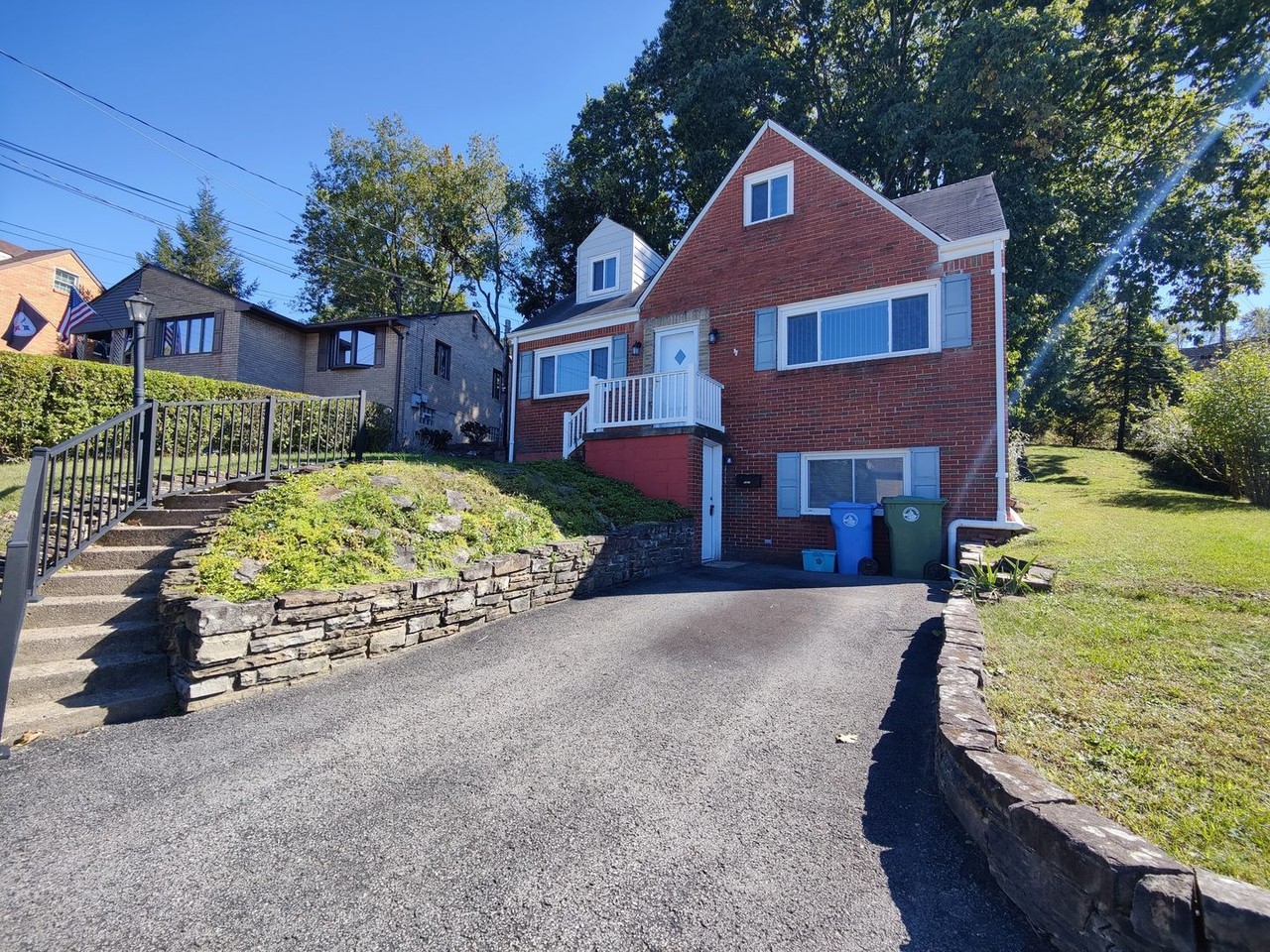 1427 Orr Dr - Photo 2 of 43