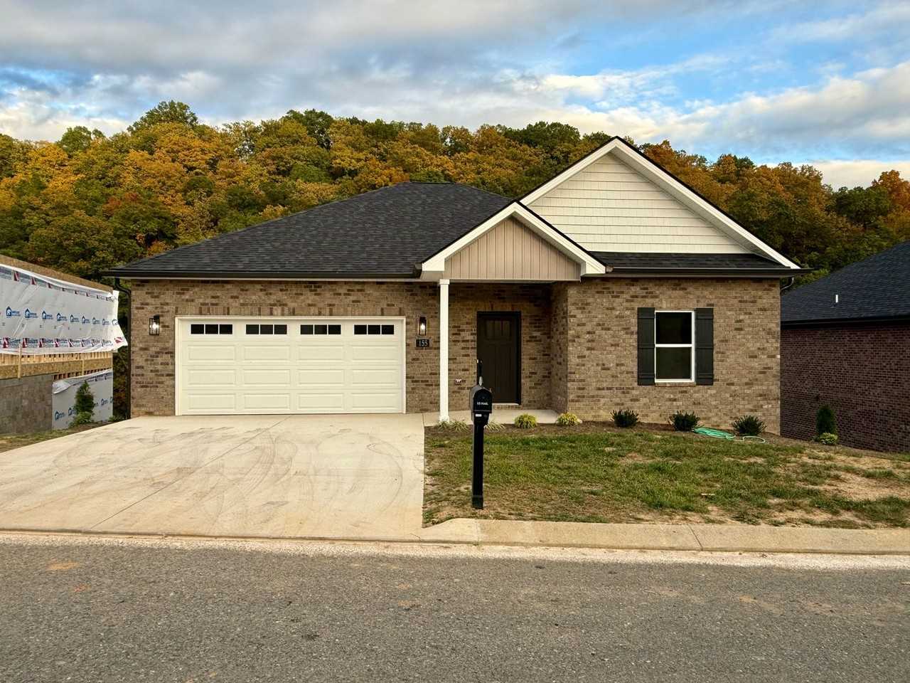 155 Quiet Stroll Ln - Photo 3 of 34