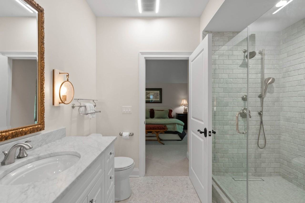 695 Cedar Point Dr - Photo 5 of 19