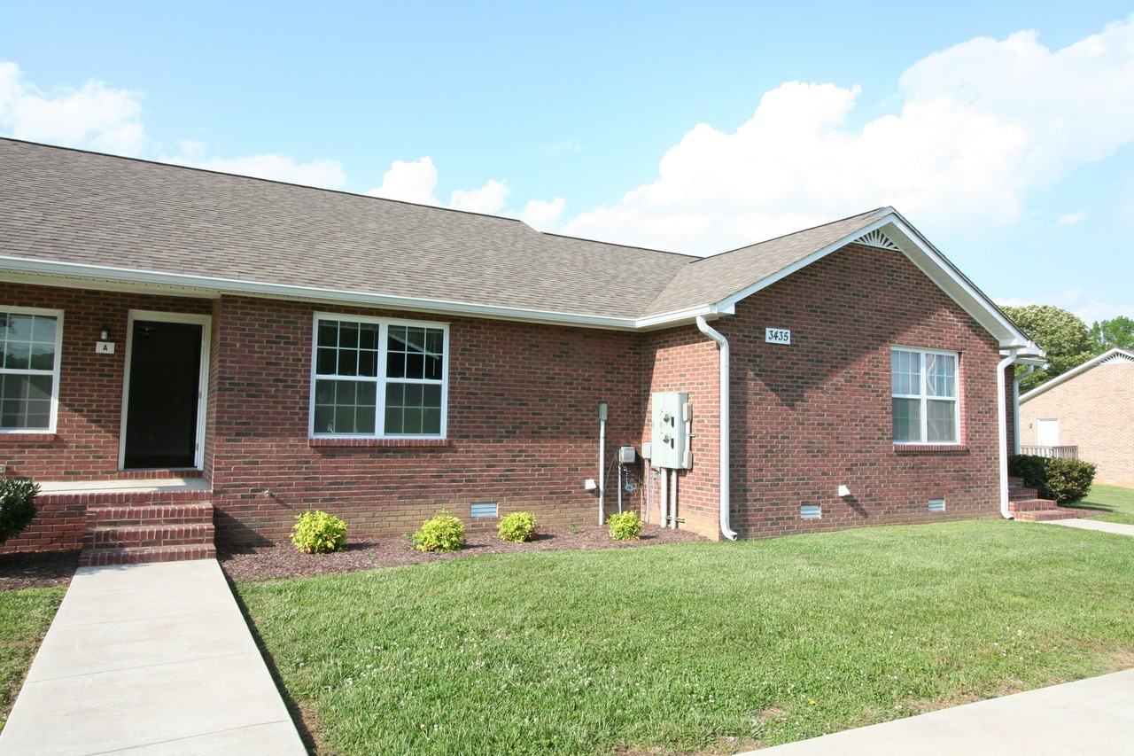 The Oaks - 3435 - Photo 3 of 17