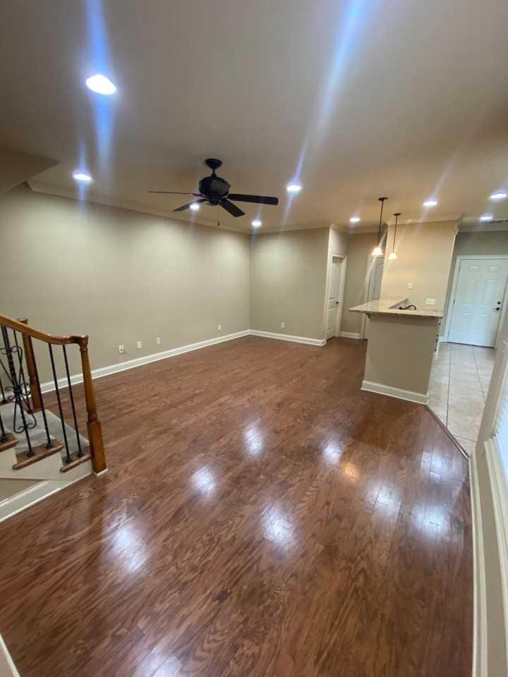 1055 Runningvine Ln - Photo 2 of 10