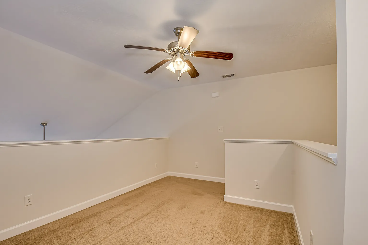 Stonewyck Luxury Townhomes - Photo 6 of 27