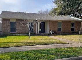 7306 Oakmore Dr - Photo 1 of 1