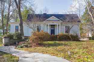 900 Avon Pl - Photo 1 of 1