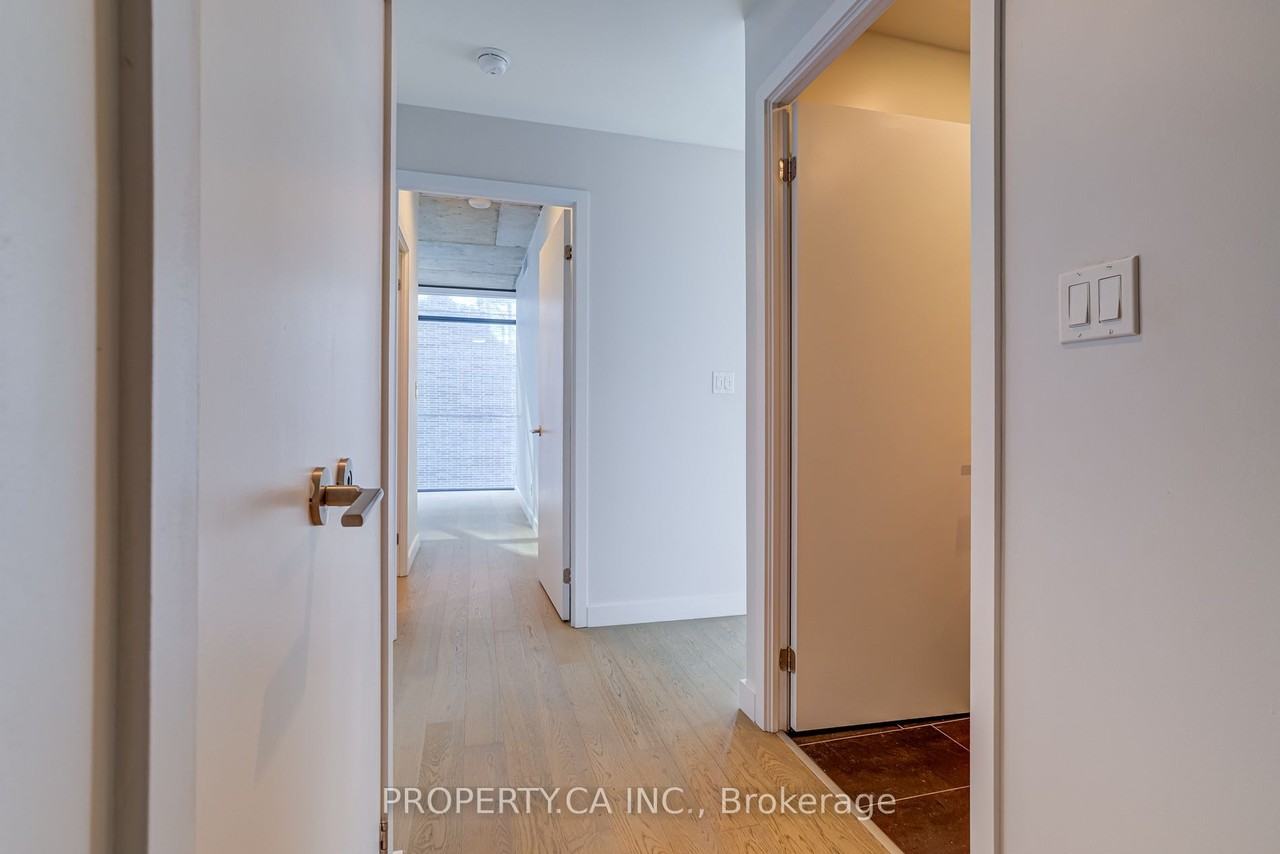 111 Bathurst Street #1202 - Photo 3 of 11