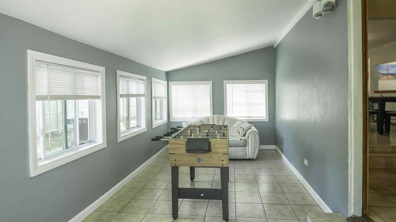 118 Walton Ave - Photo 6 of 16