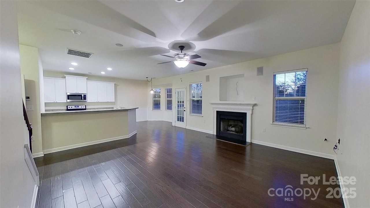 3009 Semmes Lane - Photo 2 of 14