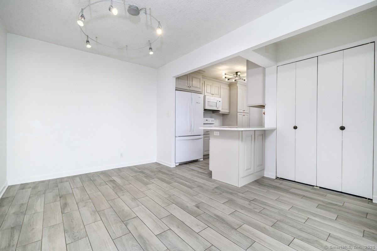 1 Strawberry Hill Ave #9G - Photo 7 of 20