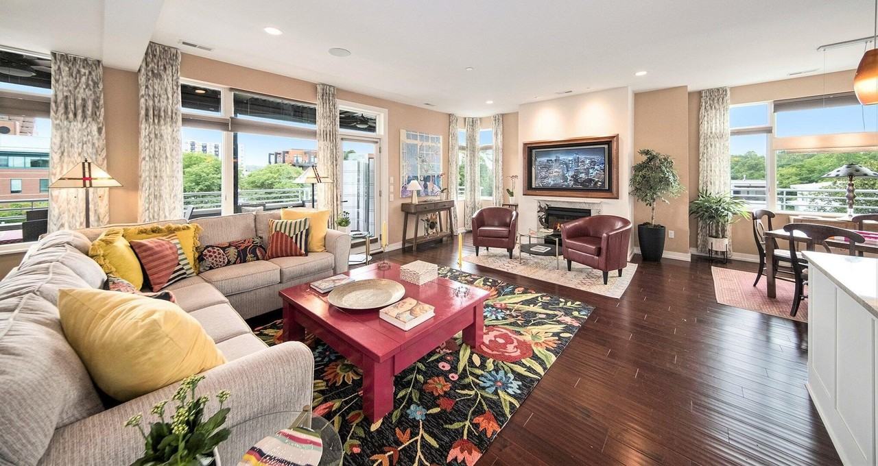 121 W Kingsley St Apt 502 #502 - Photo 2 of 31