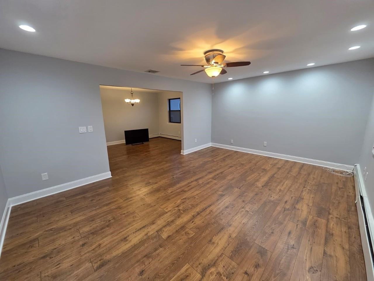 730 5th St #2ndFL - Photo 5 of 15