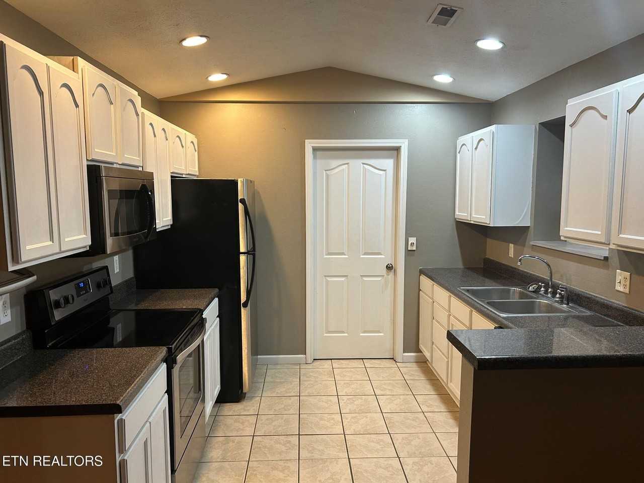 7714 Cotton Patch Rd - Photo 3 of 4