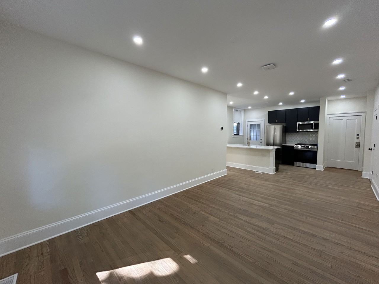 4636 N Hamilton Ave #36-1 - Photo 4 of 8