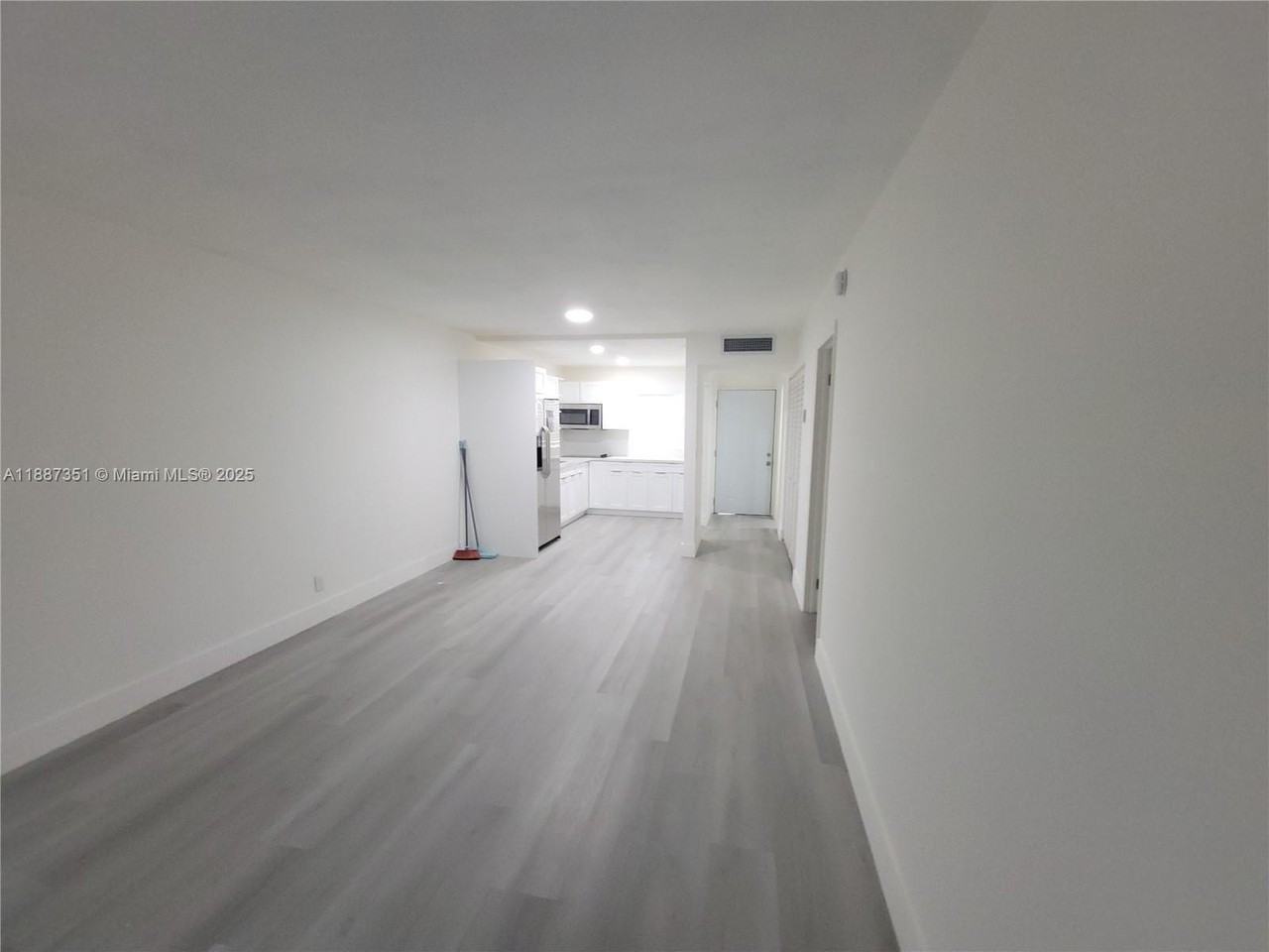 3090 Nw 46th Ave #112C - Photo 6 of 11