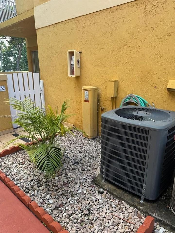 13892 Sw 65th Ter #14