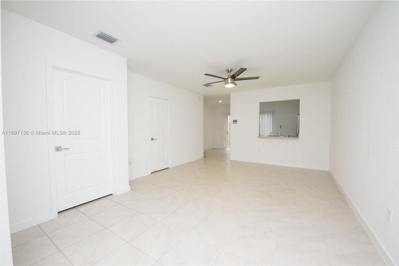 449 Ne 4th Ter - Photo 7 of 26