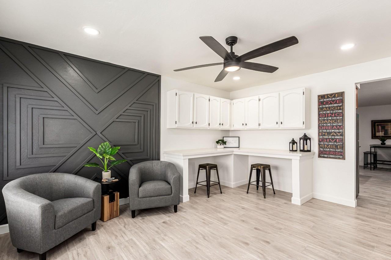 N Santa Anna - Photo 3 of 16