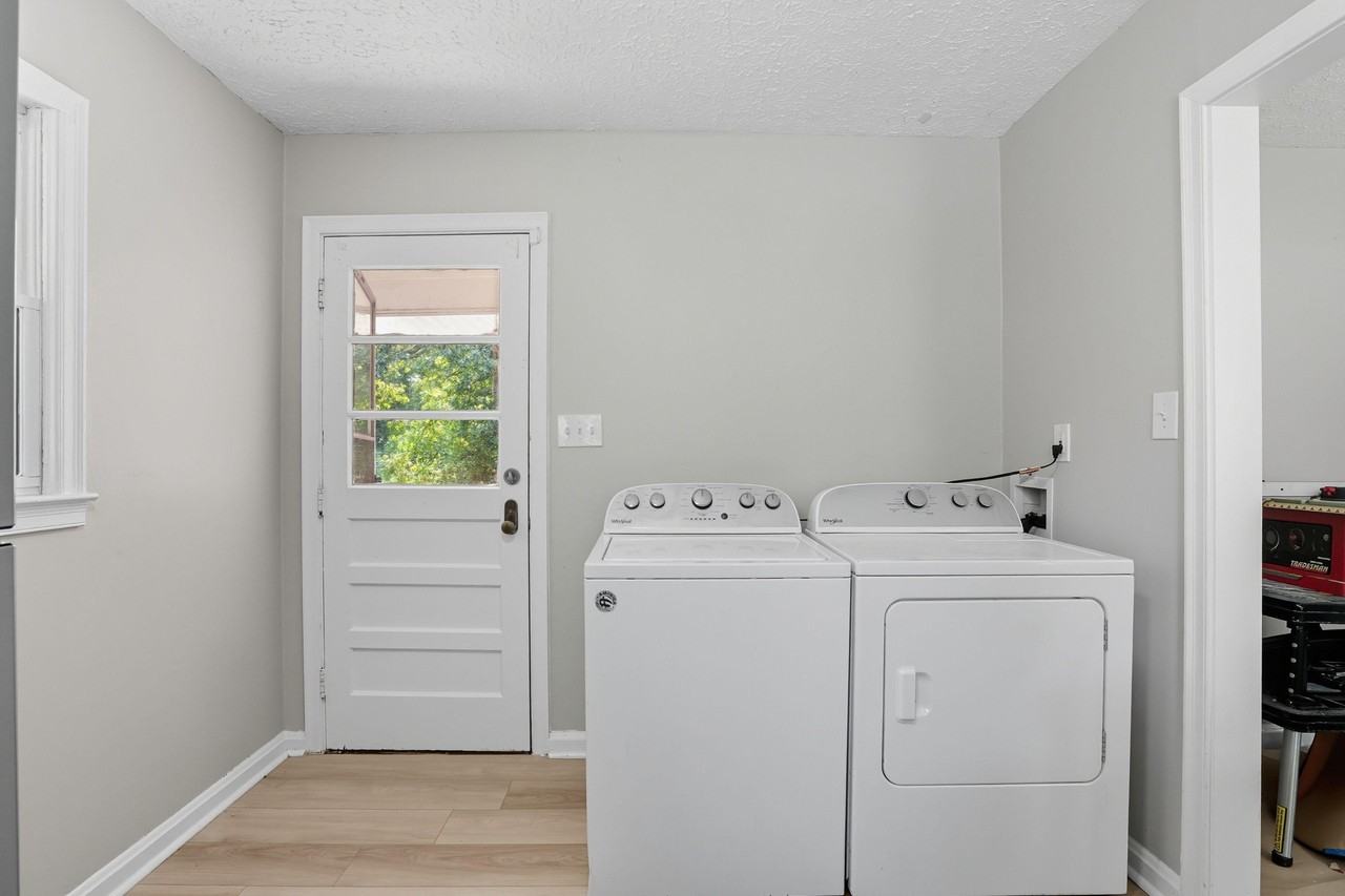 Francis Cir Sw - Photo 5 of 11