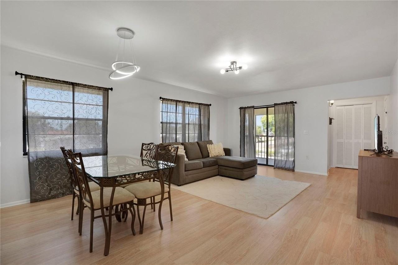 2415 Bayshore Gardens Pkwy #8 - Photo 4 of 31