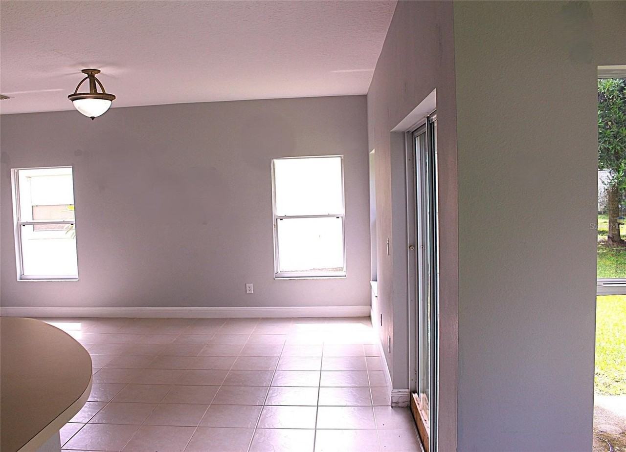 10725 Cypress Trail Dr - Photo 3 of 24