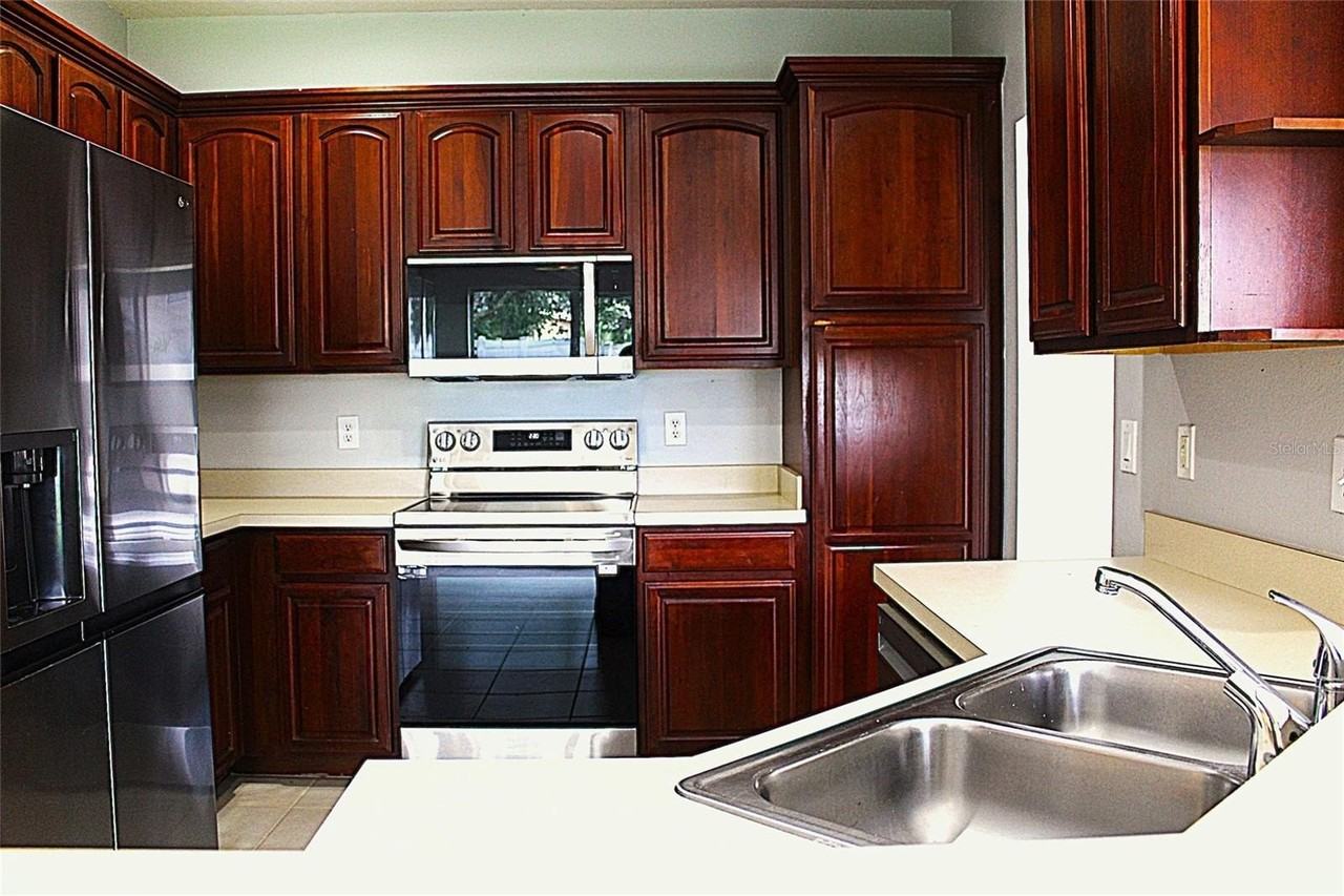 10725 Cypress Trail Dr - Photo 4 of 24