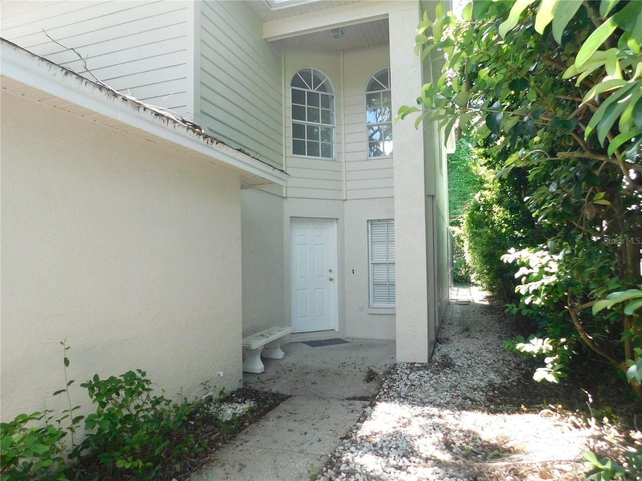 3650 Fremantle Dr - Photo 2 of 33