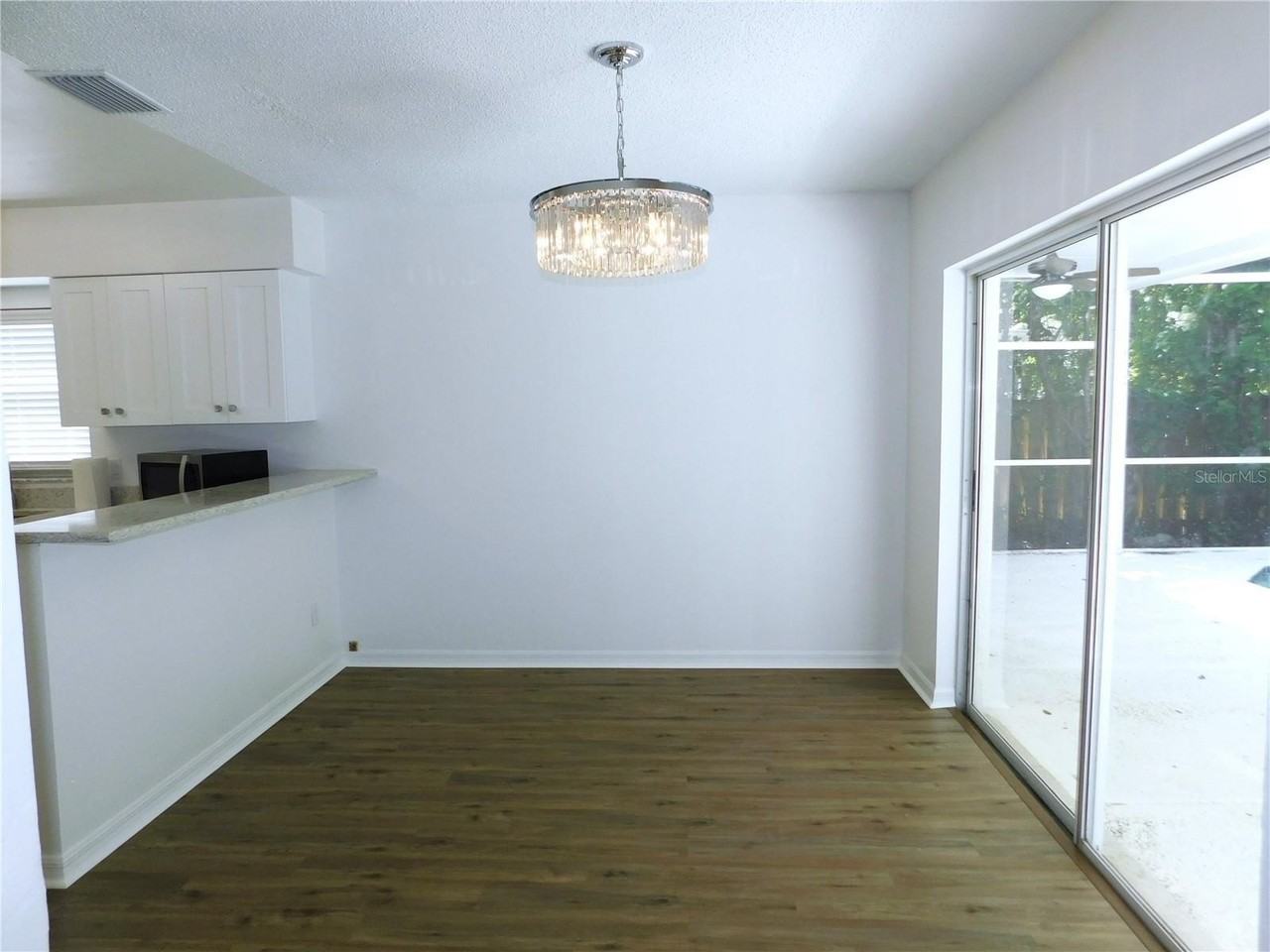 3650 Fremantle Dr - Photo 6 of 33