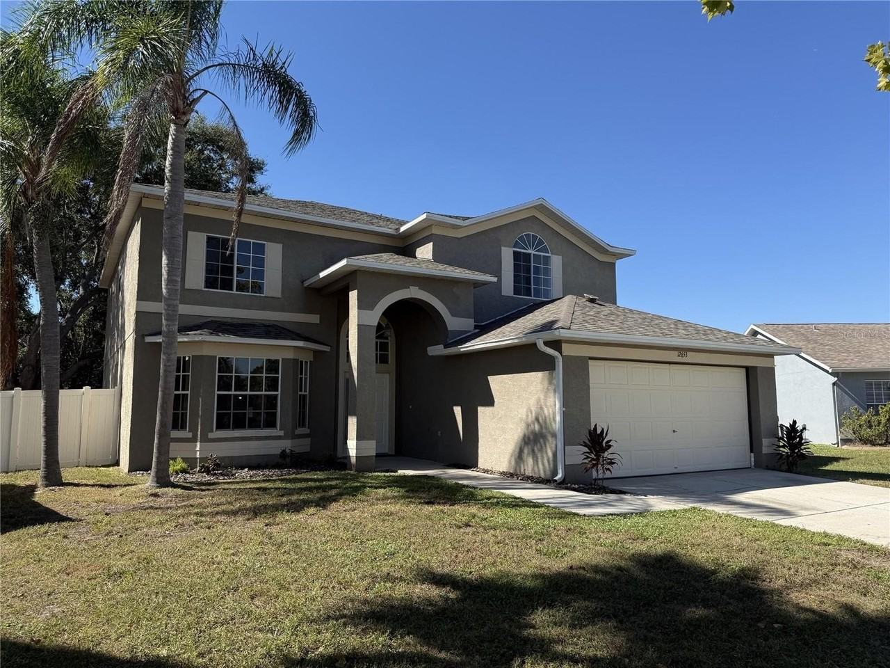 12653 Longcrest Dr - Photo 2 of 50