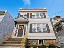 96 Arlington Blvd - Photo 1 of 1