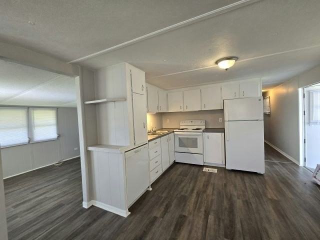 105 48th Avenue Ter W #256 - Photo 2 of 6