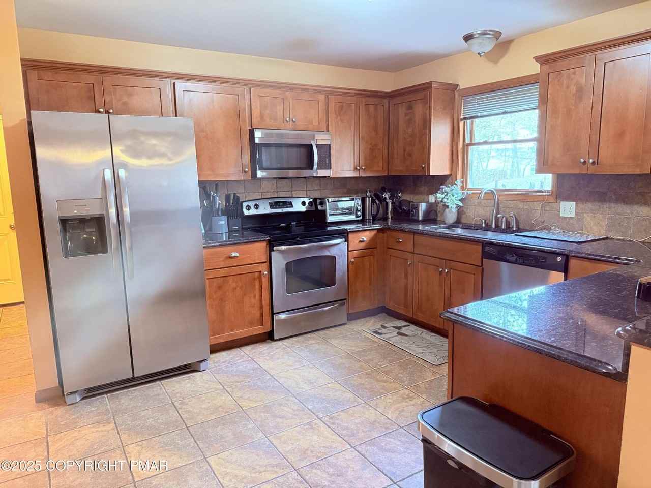 238 Dorset Rd - Photo 4 of 24