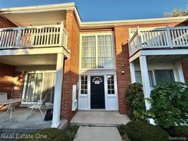 featured image of 2445 Torquay Ave #209