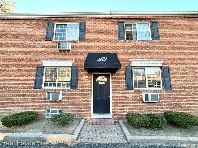 2445 Torquay Ave #209 - Photo 2 of 22