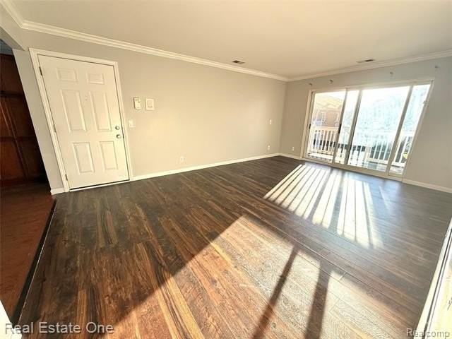 2445 Torquay Ave #209 - Photo 5 of 22