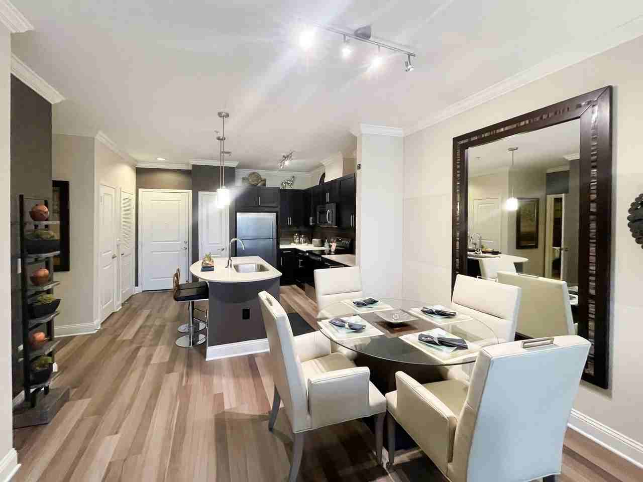 Gables Centerpointe - Photo 2 of 17