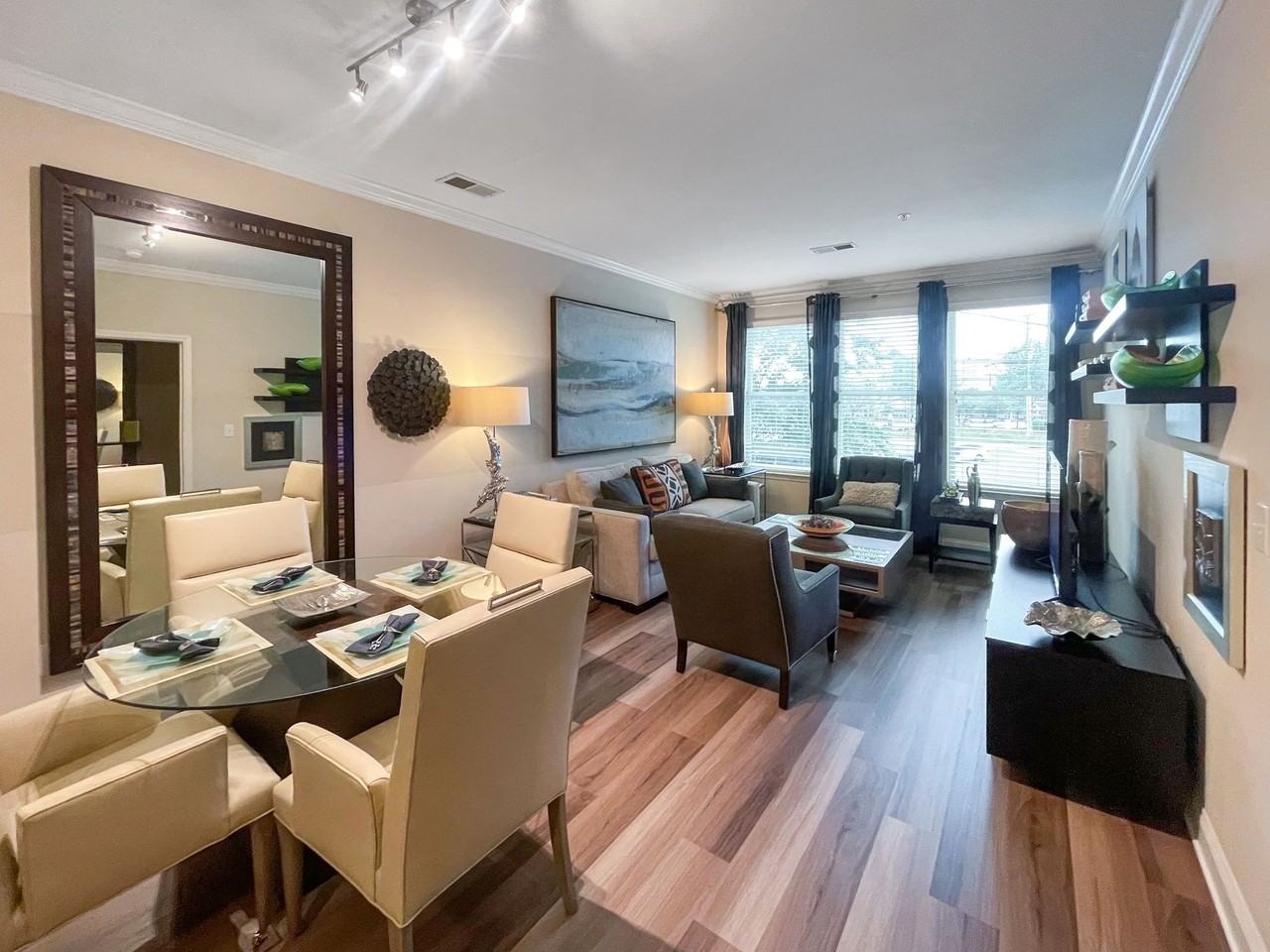 Gables Centerpointe - Photo 3 of 17